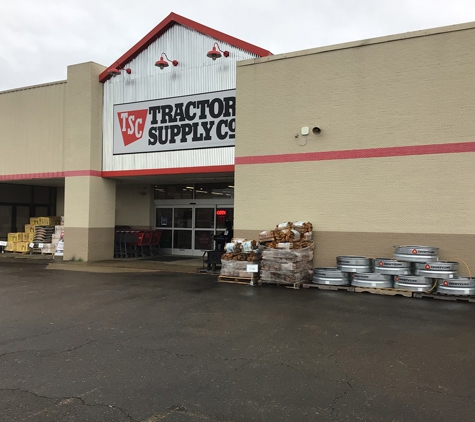 Tractor Supply Co - Farmerville, LA