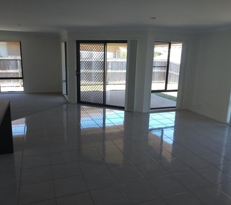 Mel's Contracting Services - O'connell, QLD