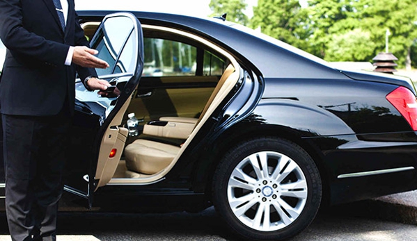 Rideline Car and Limo Service - Selden, NY