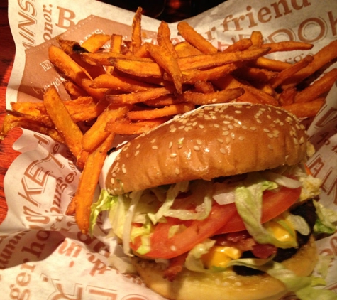 Red Robin Gourmet Burgers - Greenfield, WI