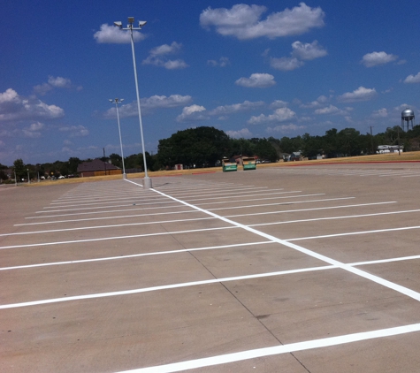 CW Pressure Wash and Parking Lot Striping - Sunnyvale, TX