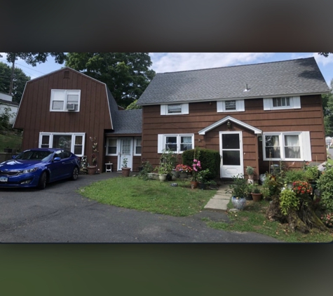 Aardvark Roofing Windows - Brookfield, CT. Aardvark Roofing new roof Danbury CT local roofer roofing contractor.