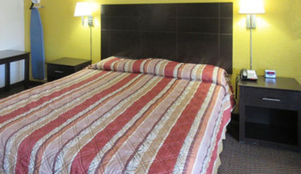 Econo Lodge - San Antonio, TX