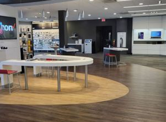 Verizon Wireless - Ashwaubenon, WI