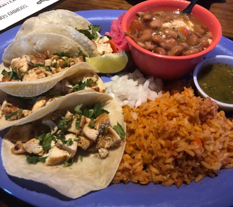 Ojos Locos Sports Cantina - Austin - Austin, TX