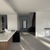 Gallery Image Number 3