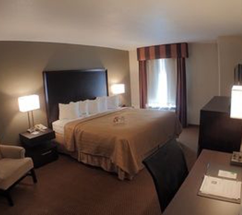 Quality Inn & Suites - Winfield, KS