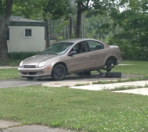 Linden Place - Flint, MI. Not even sure if the owner of this car even lived in the park?