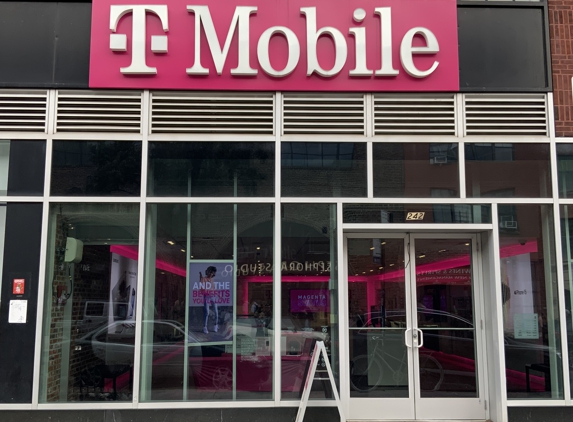 T-Mobile - Brooklyn, NY