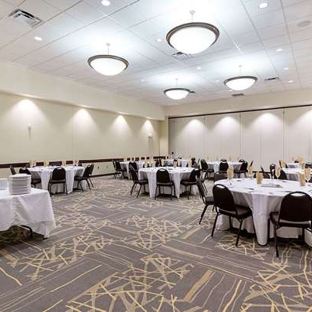 Comfort Suites & Conference Center - Worthington, MN