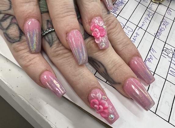 DaVi Nails - Bakersfield, CA