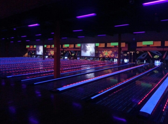 Techcity Bowl & Fun Center - Kirkland, WA