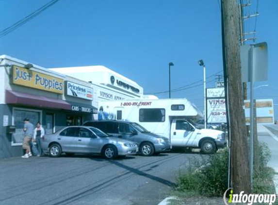 U-Haul Neighborhood Dealer - Towson, MD