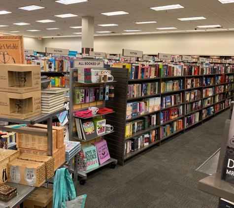 Books-A-Million - Peachtree City, GA