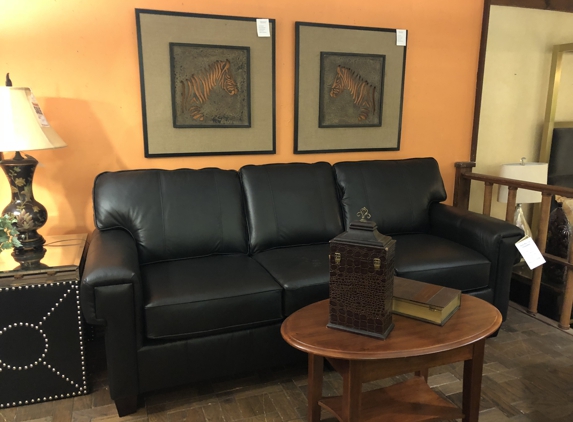 Marty Rae's Furniture of Orangeburg - Orangeburg, SC. Affordable Leather Sofas for Sale at Marty Rae's of Orangeburg