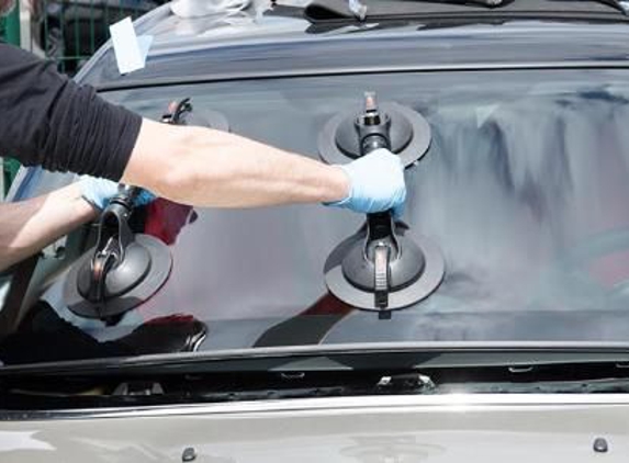 AZ Auto Glass Tech - Phoenix, AZ