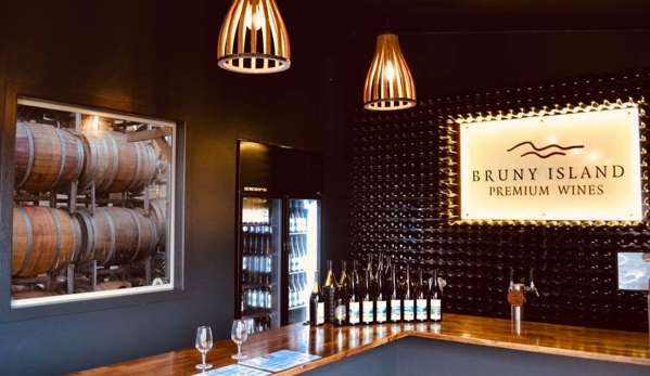 Bruny Island Premium Wines - Lunawanna, TAS