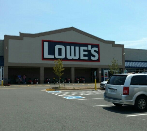 Lowe's Home Improvement - Manassas, VA