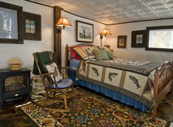 Folkestone Inn - Bryson City, NC