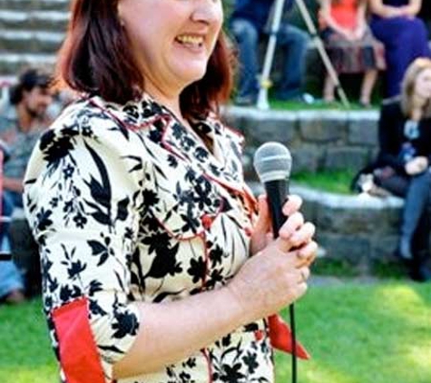 Christine Grace - Footscray, VIC