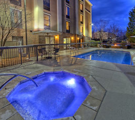 Hampton Inn & Suites Asheville-I-26 - Fletcher, NC