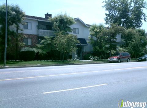 Tudor Garden Apartments - Sherman Oaks, CA