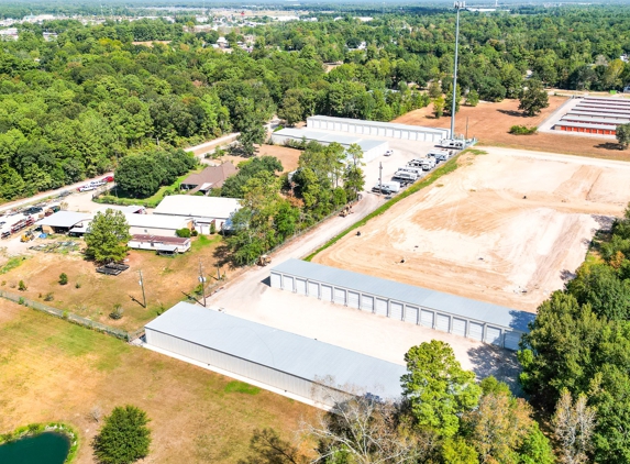 A Kingwood Oversized Storage - Porter, TX