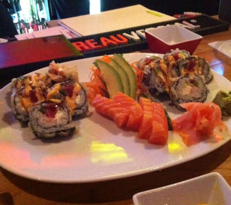 Aroma Restaurant & Sushi - Kenwood, OH