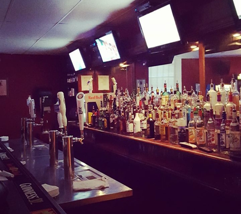 L.A. Bar & Grill - Arlington, VA