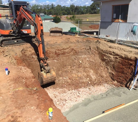 Awesome Earthworks - Booral, QLD