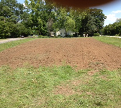 Palmetto Earthworks - Caudill Tractor And Garden Services - Irmo, SC