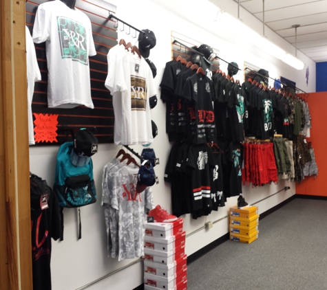 Man Up Mens Clothing & Accessories - zanesville, OH