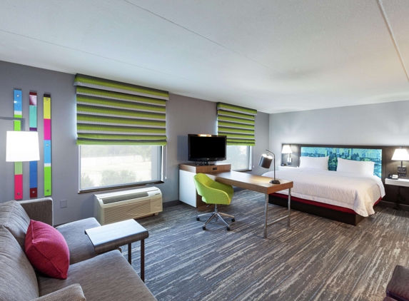 Hampton Inn & Suites Houston-Bush Intercontinental Aprt - Houston, TX