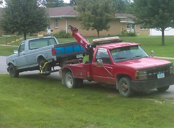 Pow-Pow Towing - Woodward, IA