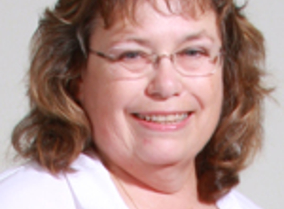 Linda P Brethauer, RNNP - Janesville, WI