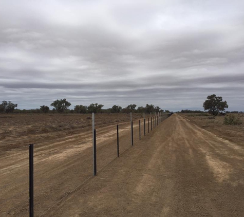 Heycox Rural Fencing - Lake Albert, NSW. Wire Boundary Fencing