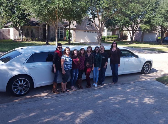 Blackhorse Limousines - Hockley, TX