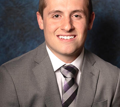 Dylan MacKichan - Mutual of Omaha Advisor - Lincoln, NE