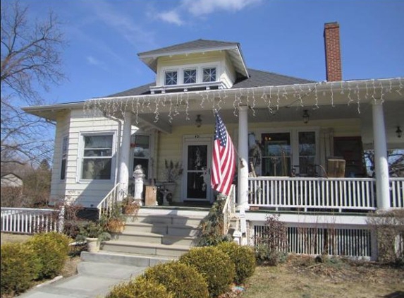 Amazing Grace Antiques - Elburn, IL