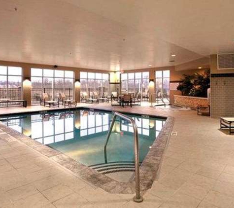 Cambria Suites Columbus/Polaris, All Suites Hotel, Pool, Lounge - Columbus, OH