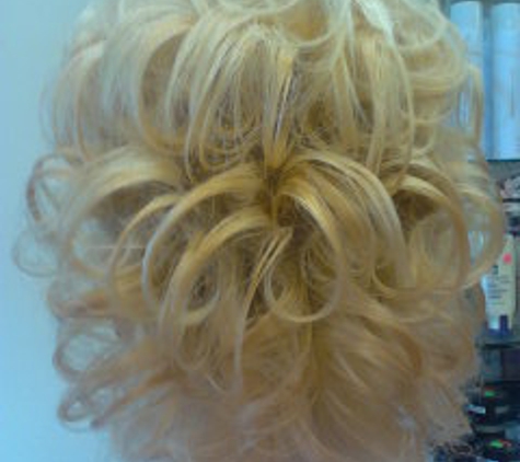 Clarkston Hair Design - Clarkston, MI