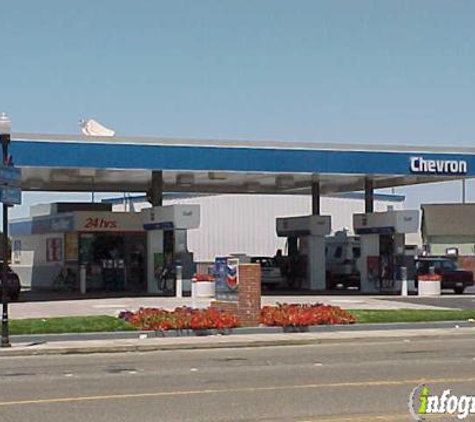 Chevron - Petaluma, CA