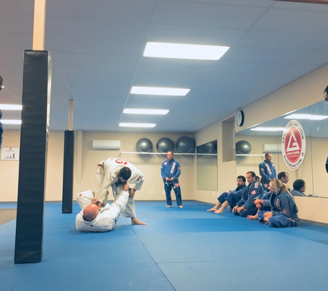 Gracie Barra Bloomington - Bloomington, IL. The Black Belt class: the most advanced students and competitors.