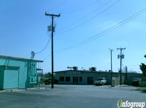 Eddie's Taxidermy Studio - San Antonio, TX