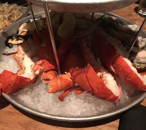 EMC Seafood & Rawbar - Los Angeles, CA