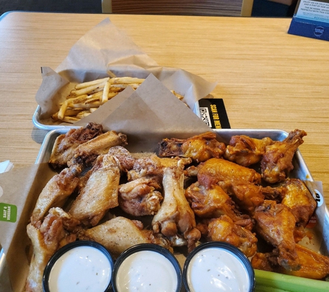 Buffalo Wild Wings - Nashua, NH