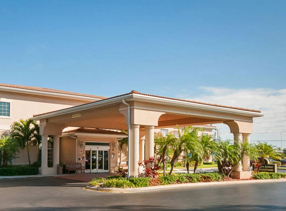 Life Care Centers of America - Lauderhill, FL