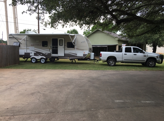 RV Outlet Mall - Georgetown, TX