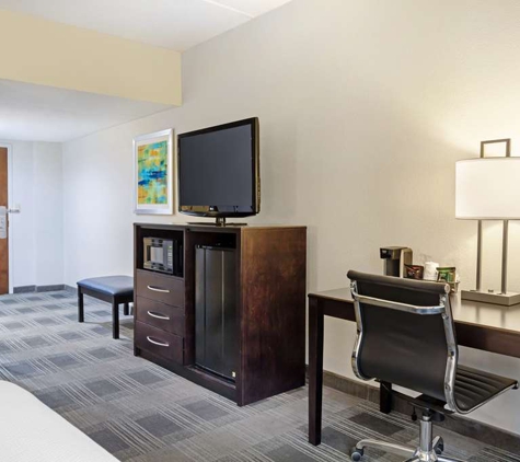 Best Western Hartford Hotel & Suites - Hartford, CT