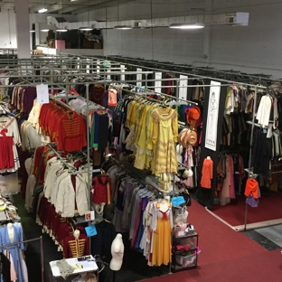 Costume World - Pompano Beach, FL